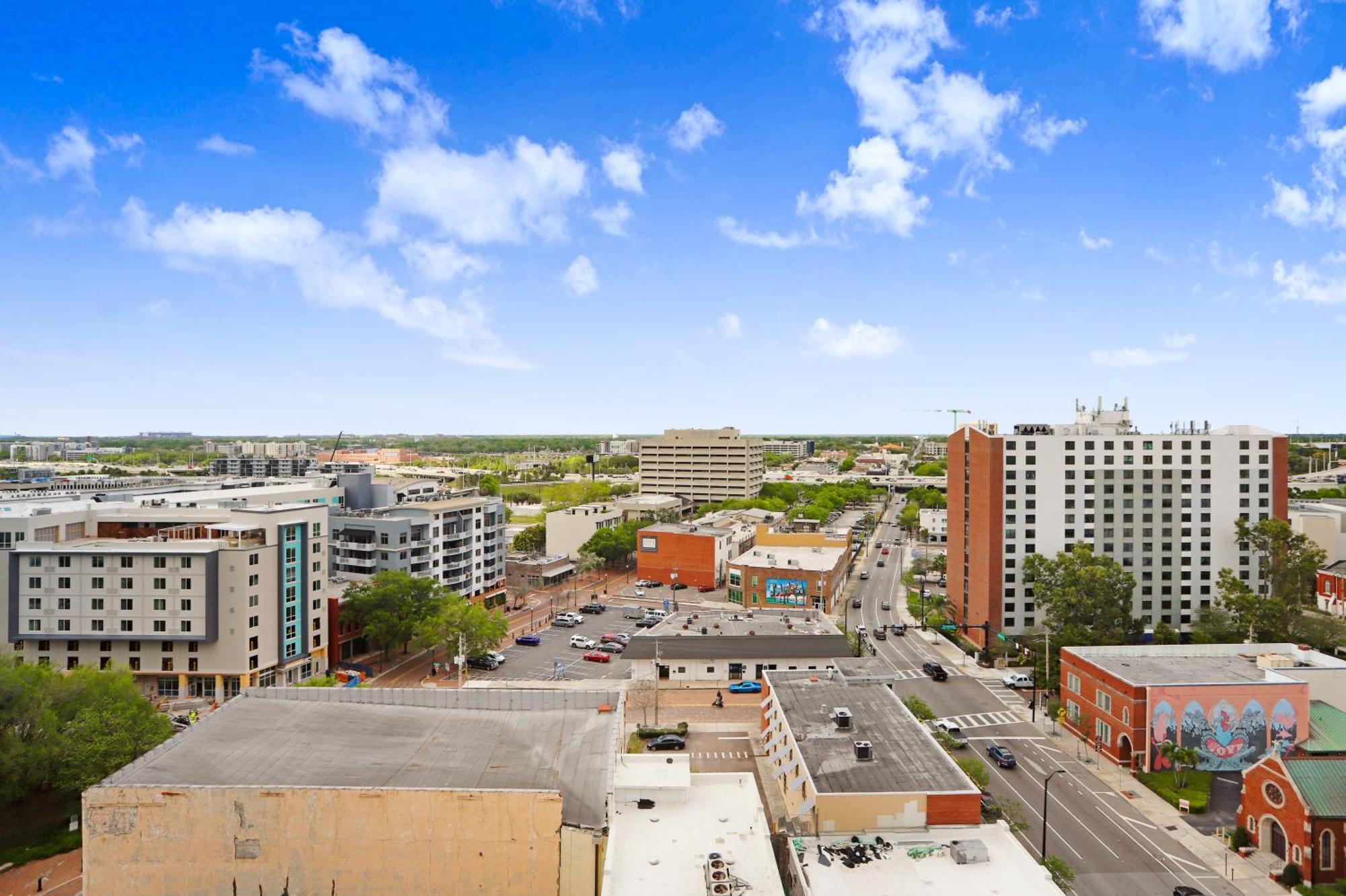Ferienwohnung Downtown Tampa Gem 1-Bd W/Pool, Gym, & Sky Lounge Exterior foto