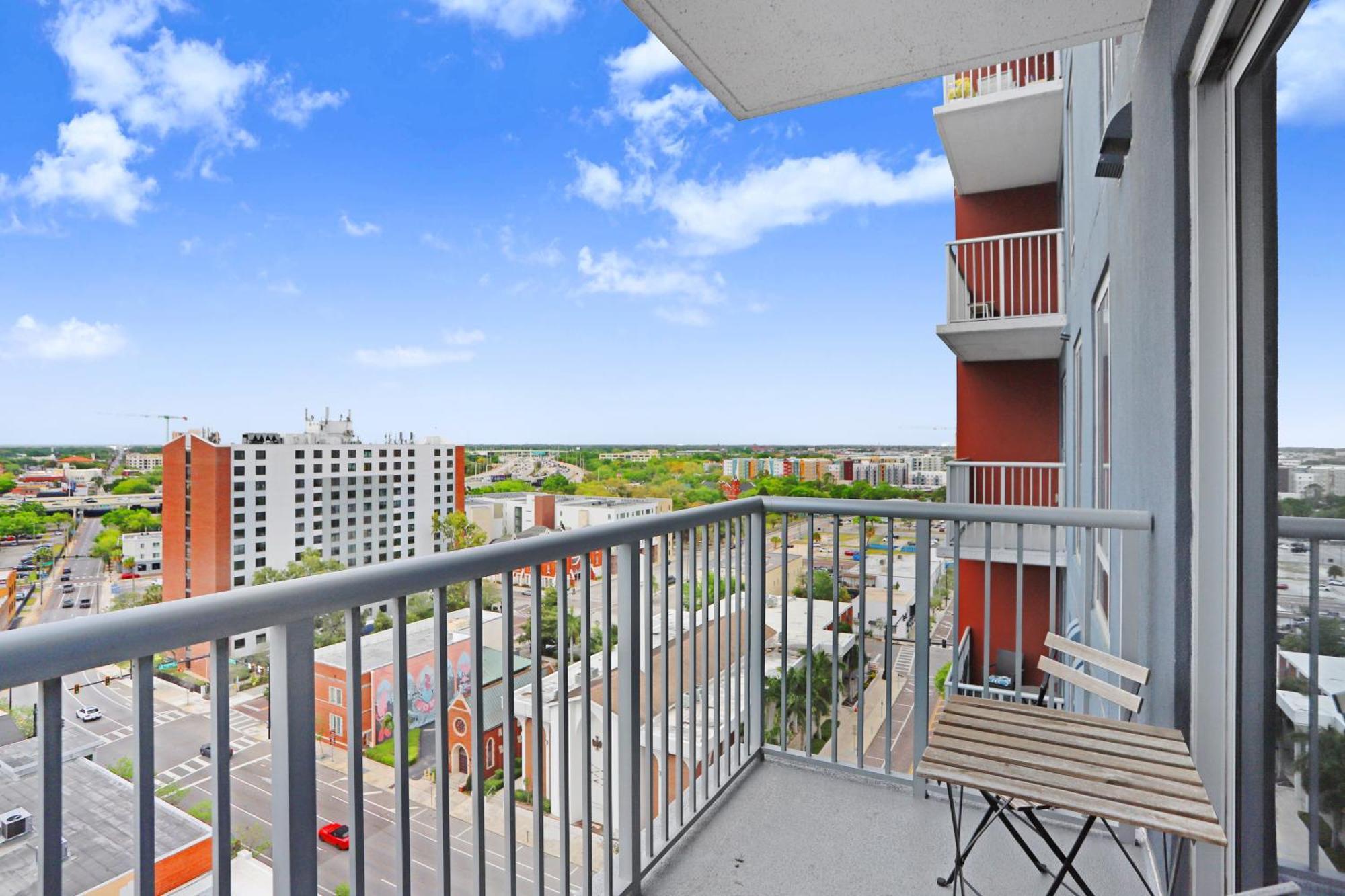 Ferienwohnung Downtown Tampa Gem 1-Bd W/Pool, Gym, & Sky Lounge Exterior foto